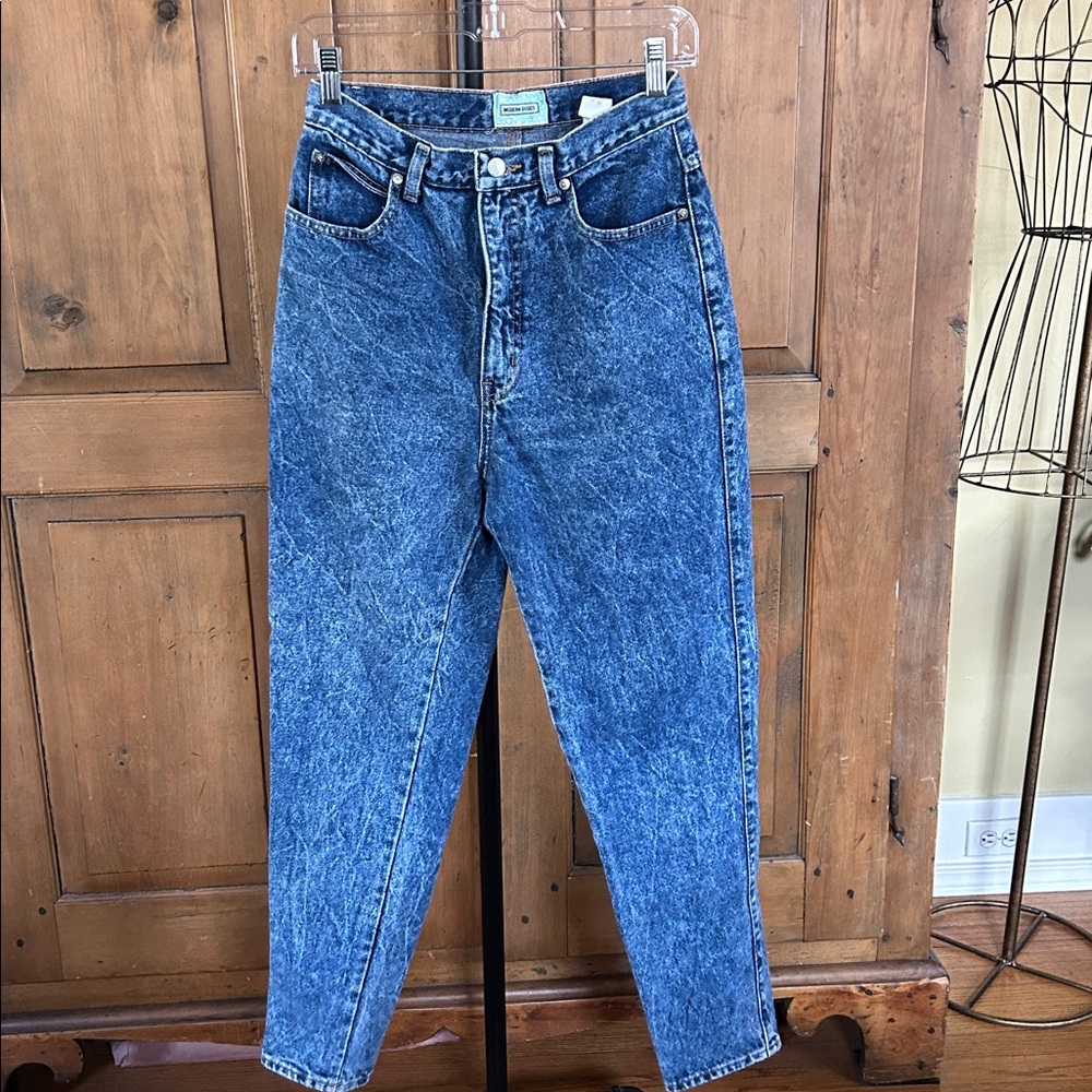 VINTAGE Modern Basics Denim Jeans